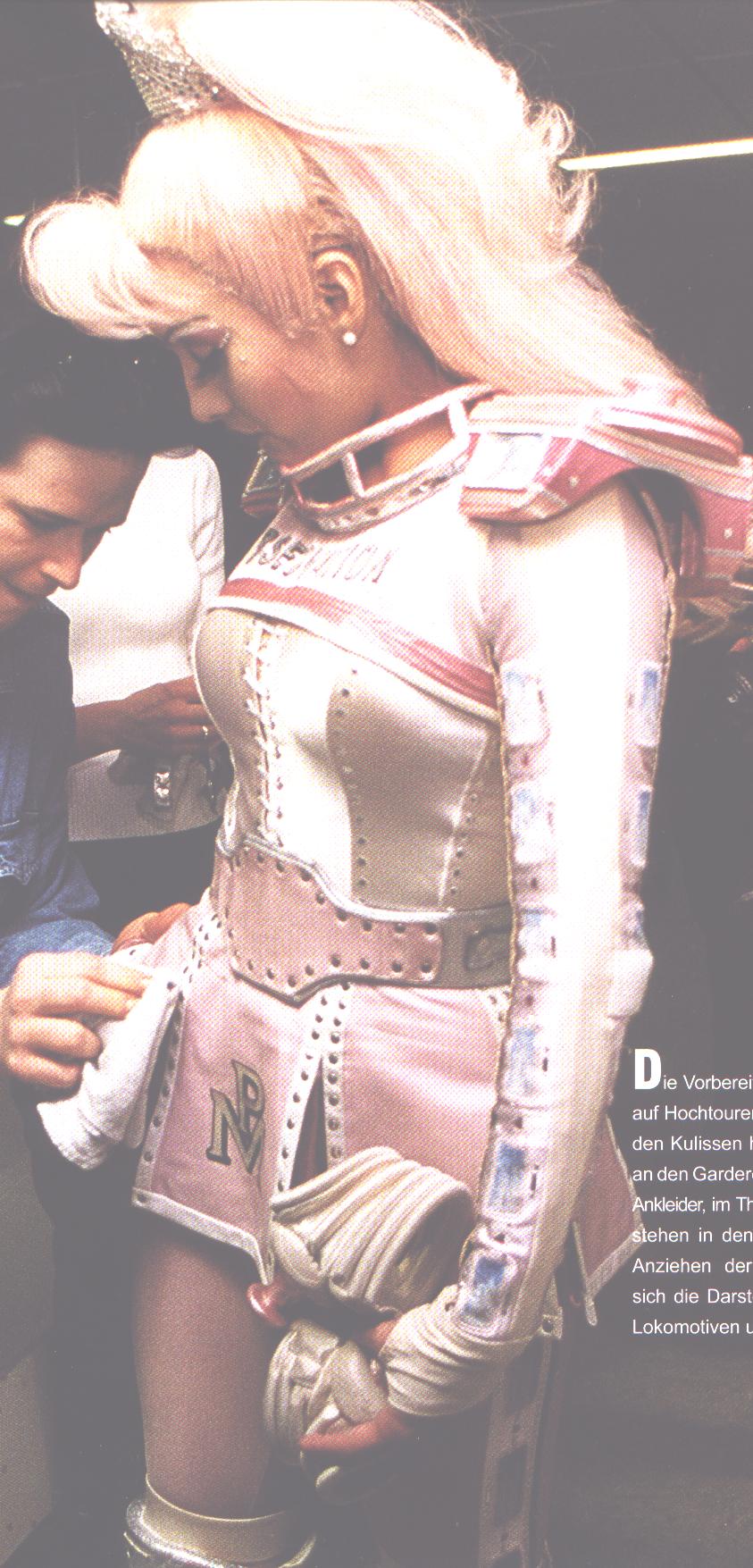 Pearl in Costume room; Actual size=130 pixels wide